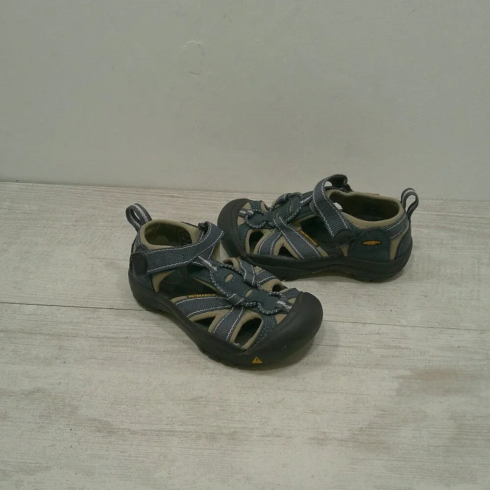 KEEN Kids Hiking Outdoor Sandals Newport Waterproof Gray Blue Size 10 EU 27/28
